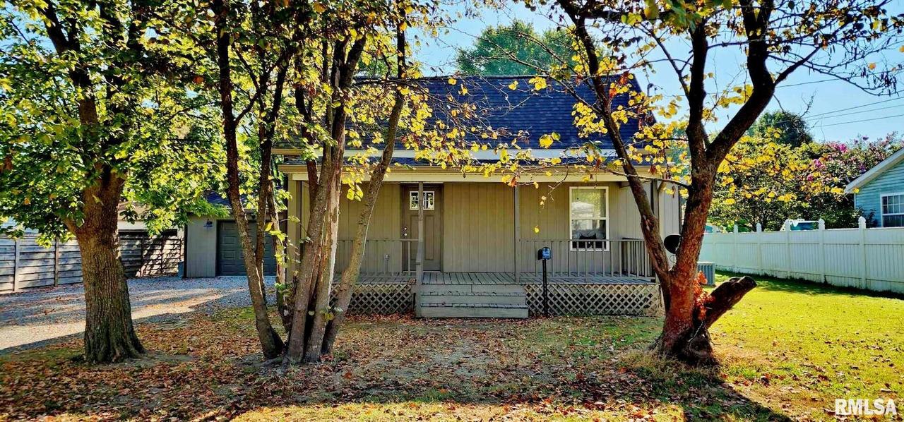 612 S 22nd St., Herrin, IL 62948