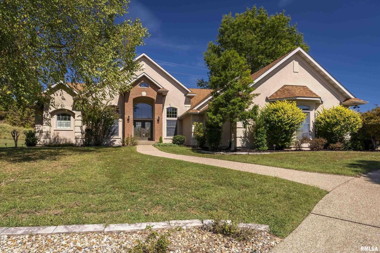1511 Chart Hills Dr., Marion, IL 62959