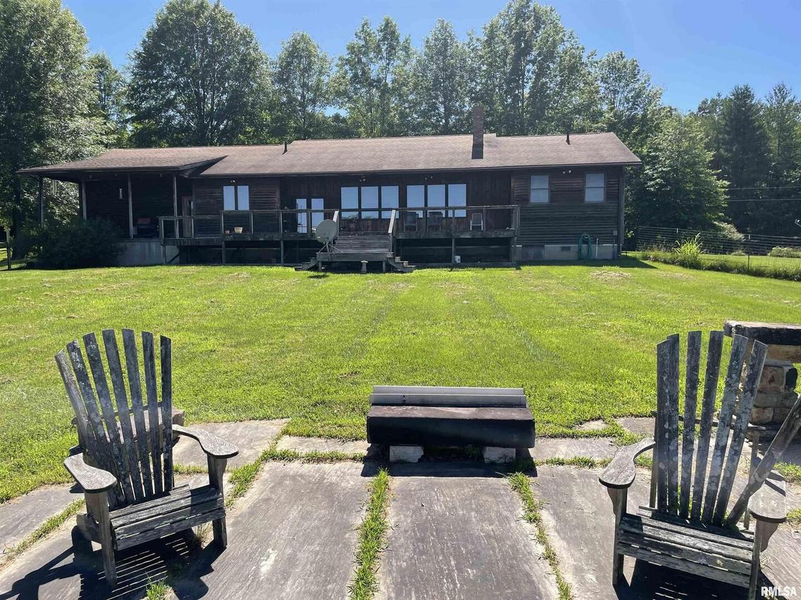 525 Hawk Hill Ln., Buncombe, IL 62912