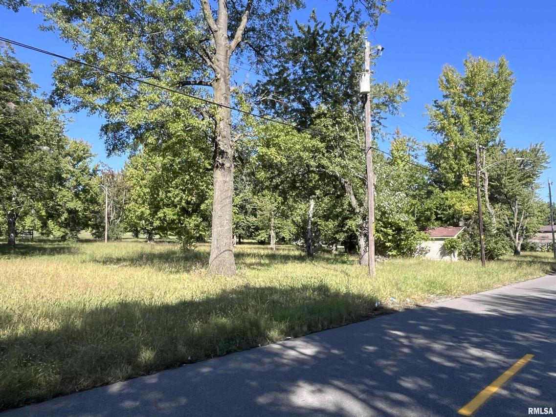 000 28th St., Mt Vernon, IL 62864