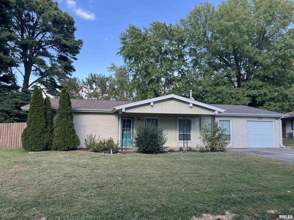 617 S Glenview Dr., Carbondale, IL 62901