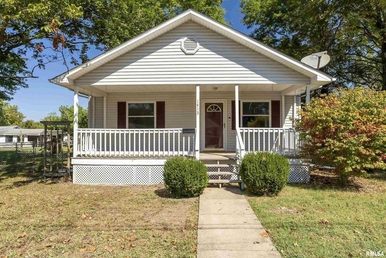 1413 W Maple St., Herrin, IL 62948