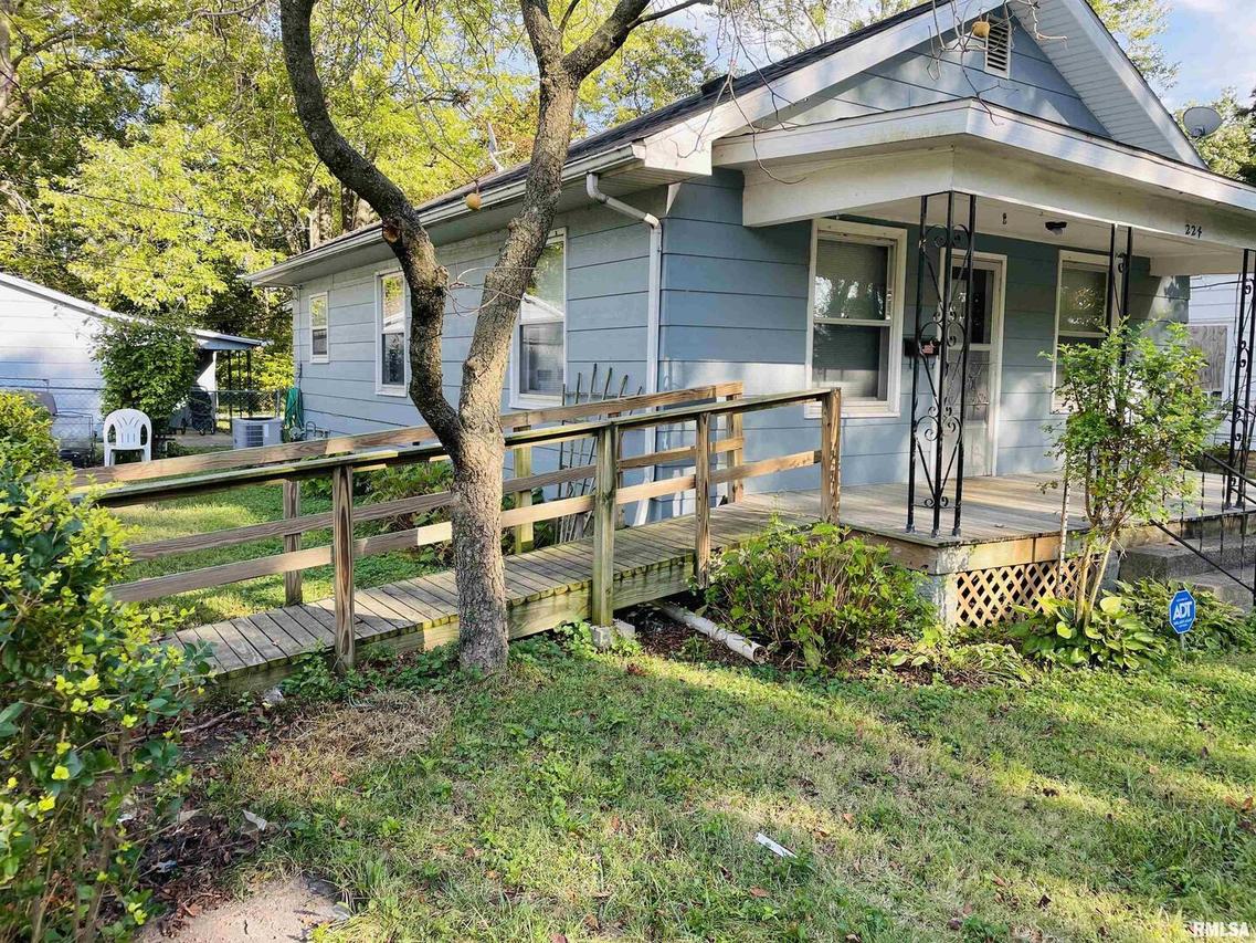 224 S Vincent St., Salem, IL 62881