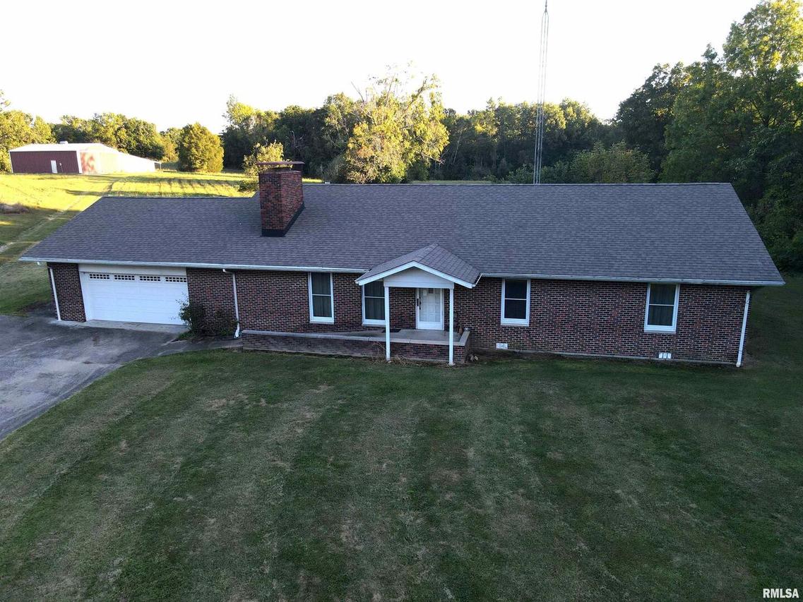 19143 E Fairfield Rd., Mt Vernon, IL 62864