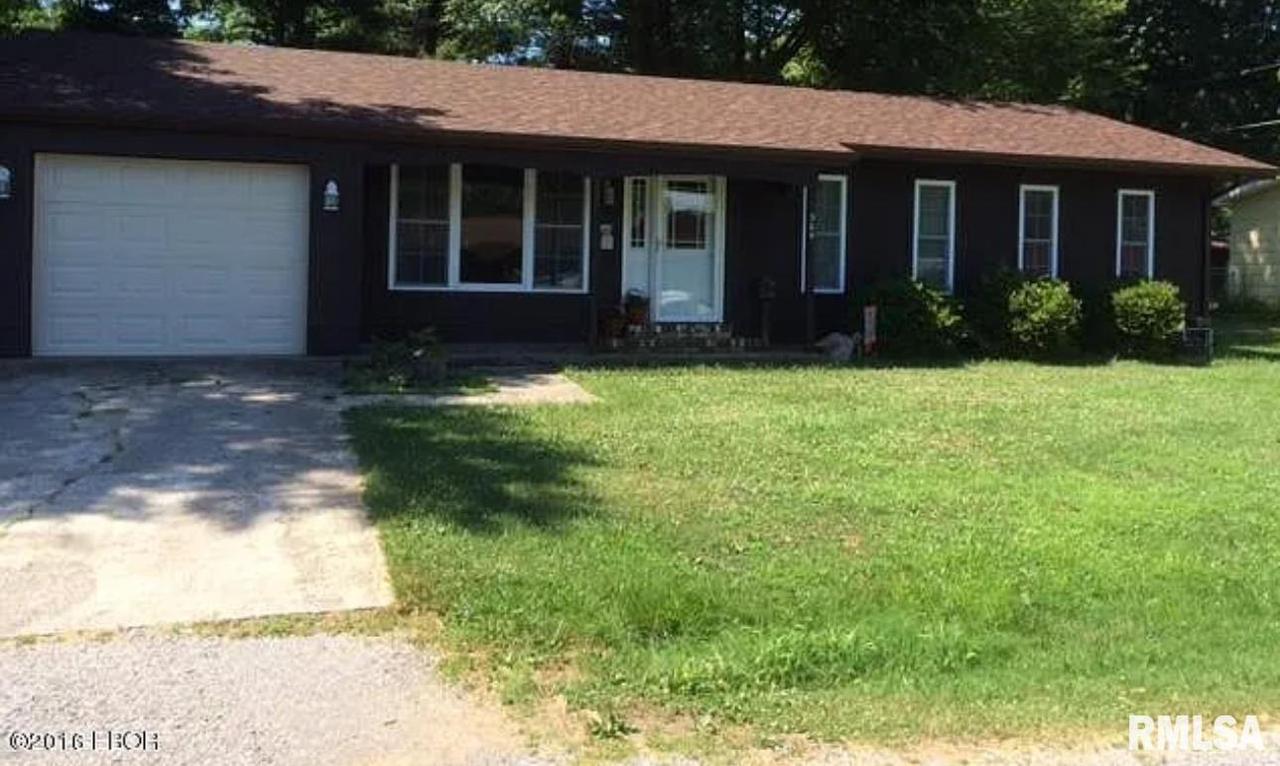 304 W Blake St., Benton, IL 62812