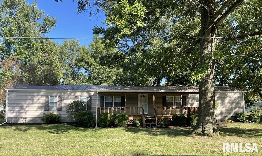 503 E Matthew St., Sesser, IL 62885