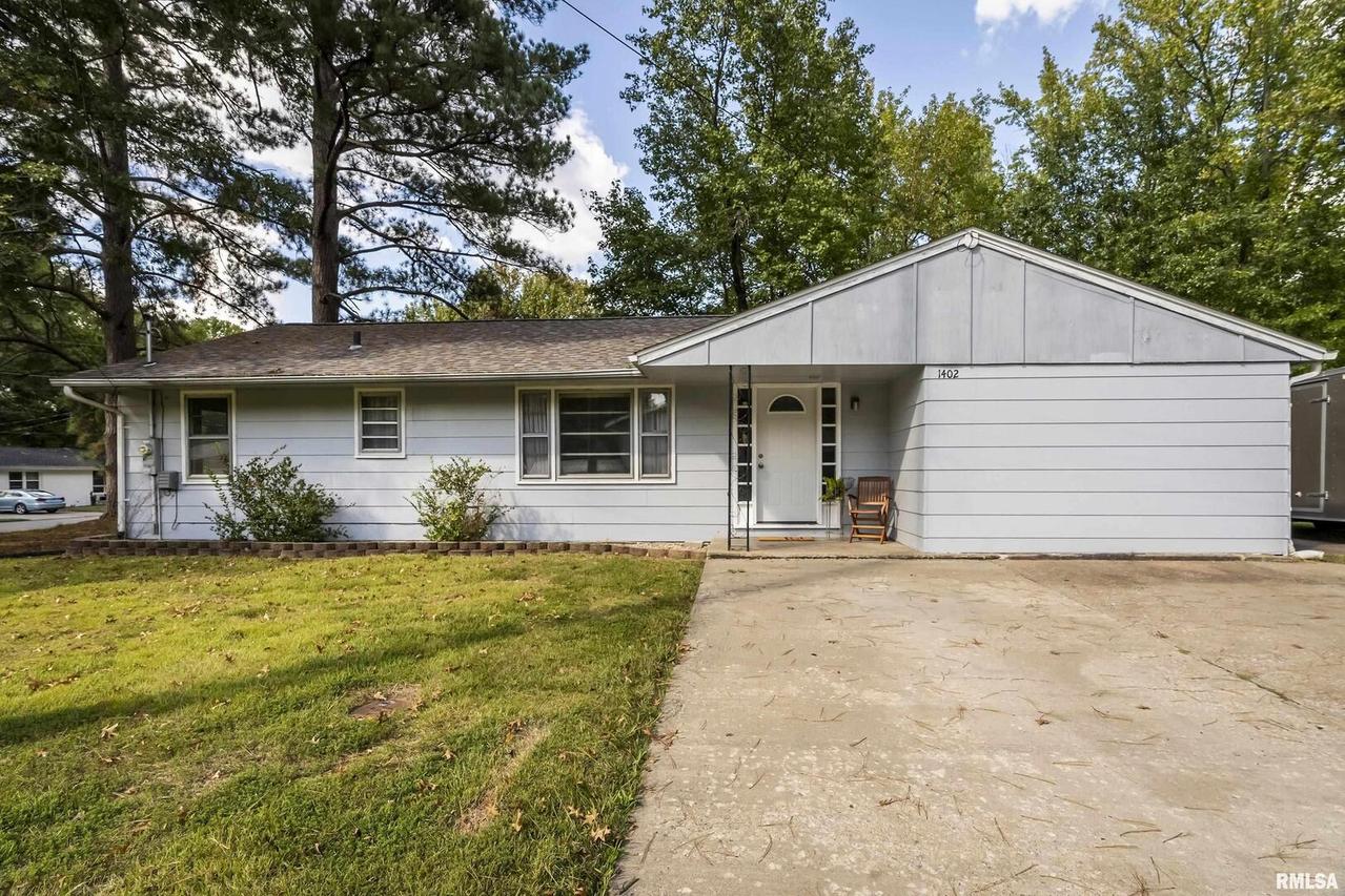 1402 W Walnut St., Carbondale, IL 62901