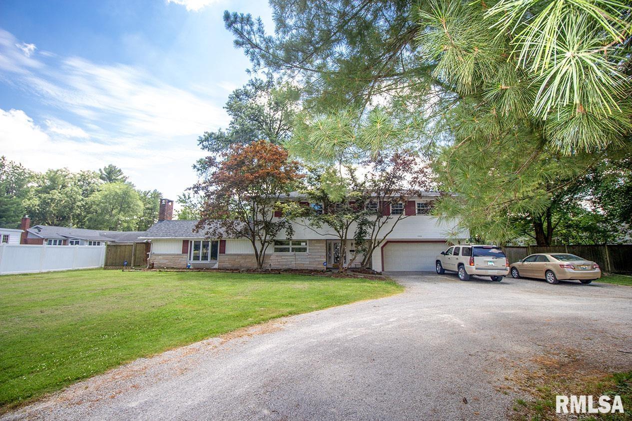 1029 E Calumet St., Centralia, IL 62801