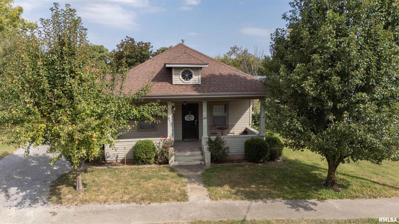 316 W Main St., Enfield, IL 62835