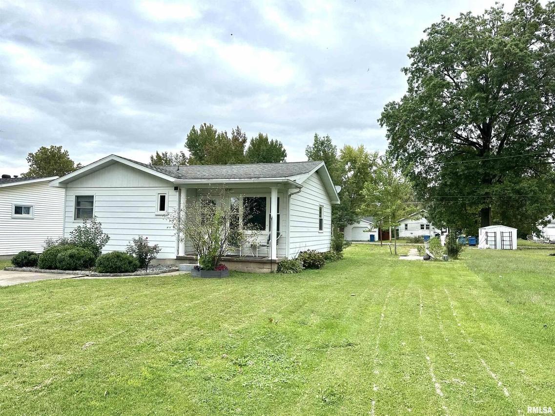 616 E 12th St., Centralia, IL 62801