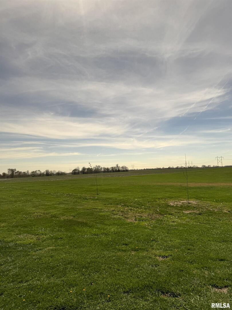 1736 County Road 2500 E Rd., Xenia, IL 62899