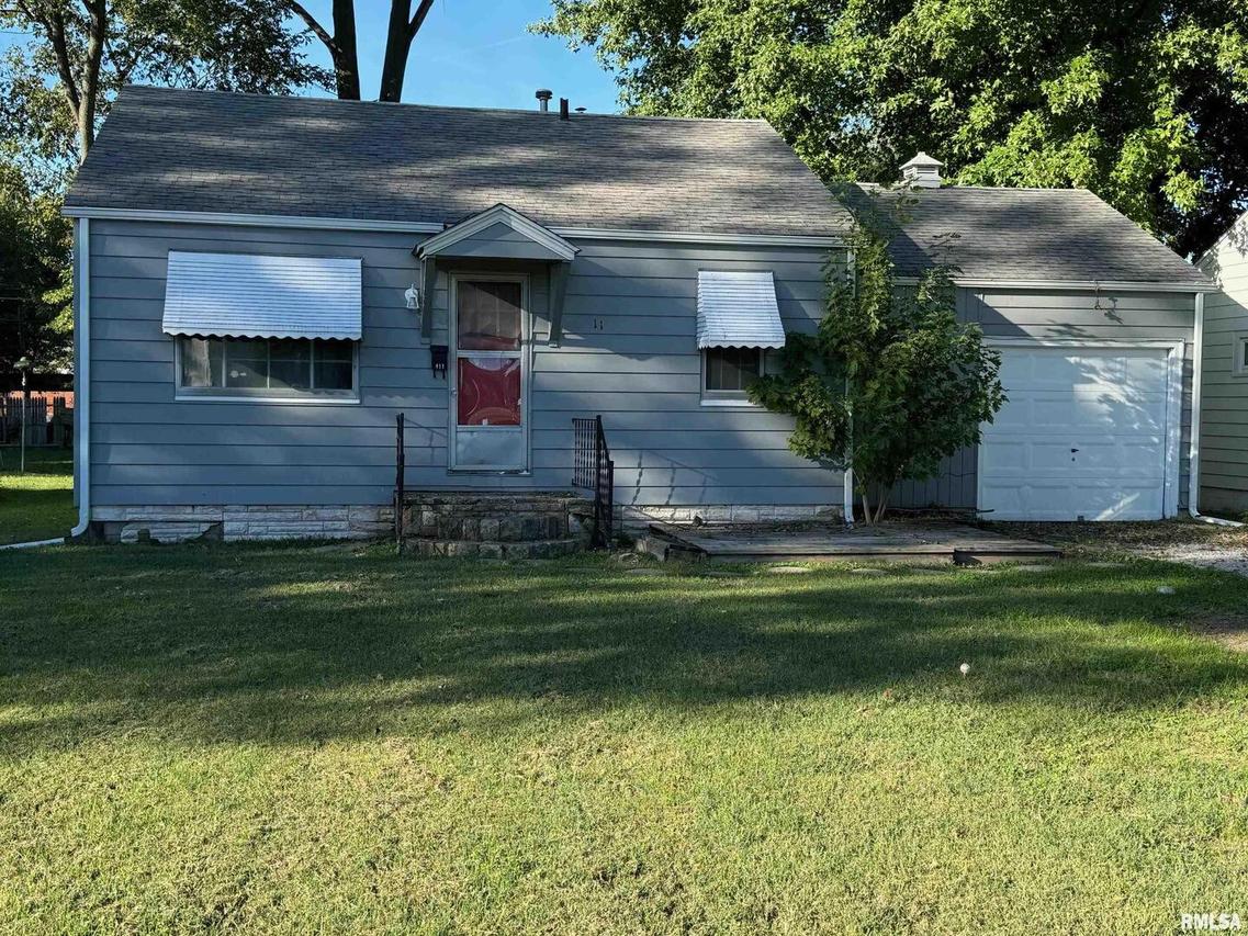 411 W 5th St., Benton, IL 62812