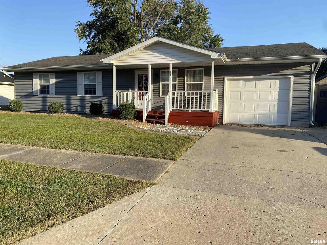 24 Edgebrook Ln., Centralia, IL 62801