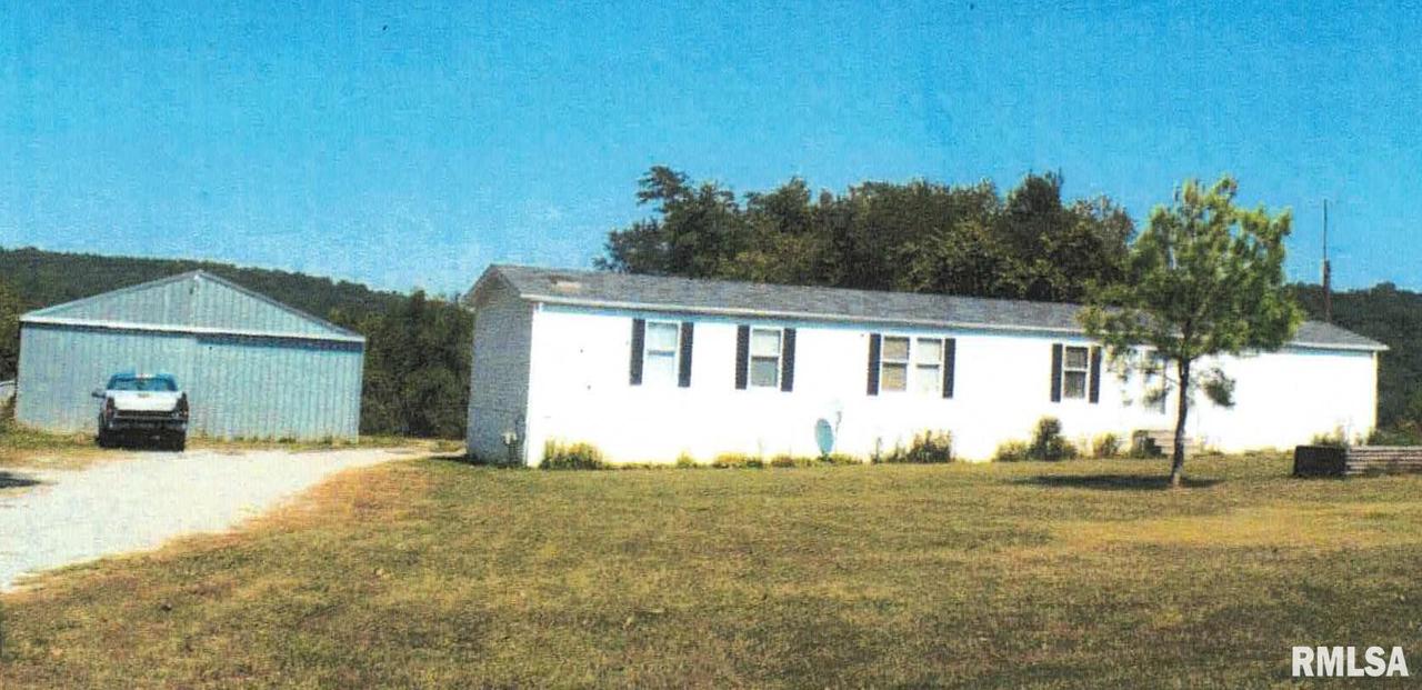 3495 Pleasant Ridge Rd., Vienna, IL 62995