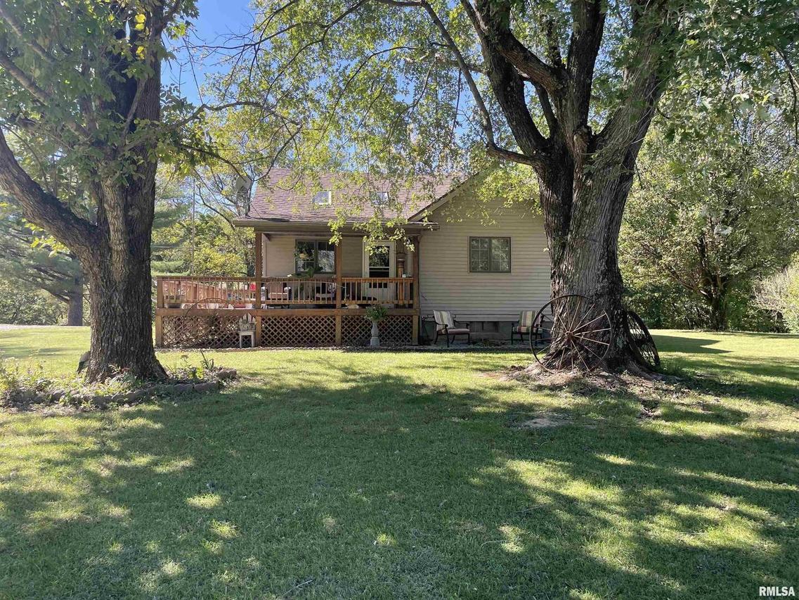 1765 Kaolin Rd., Cobden, IL 62920