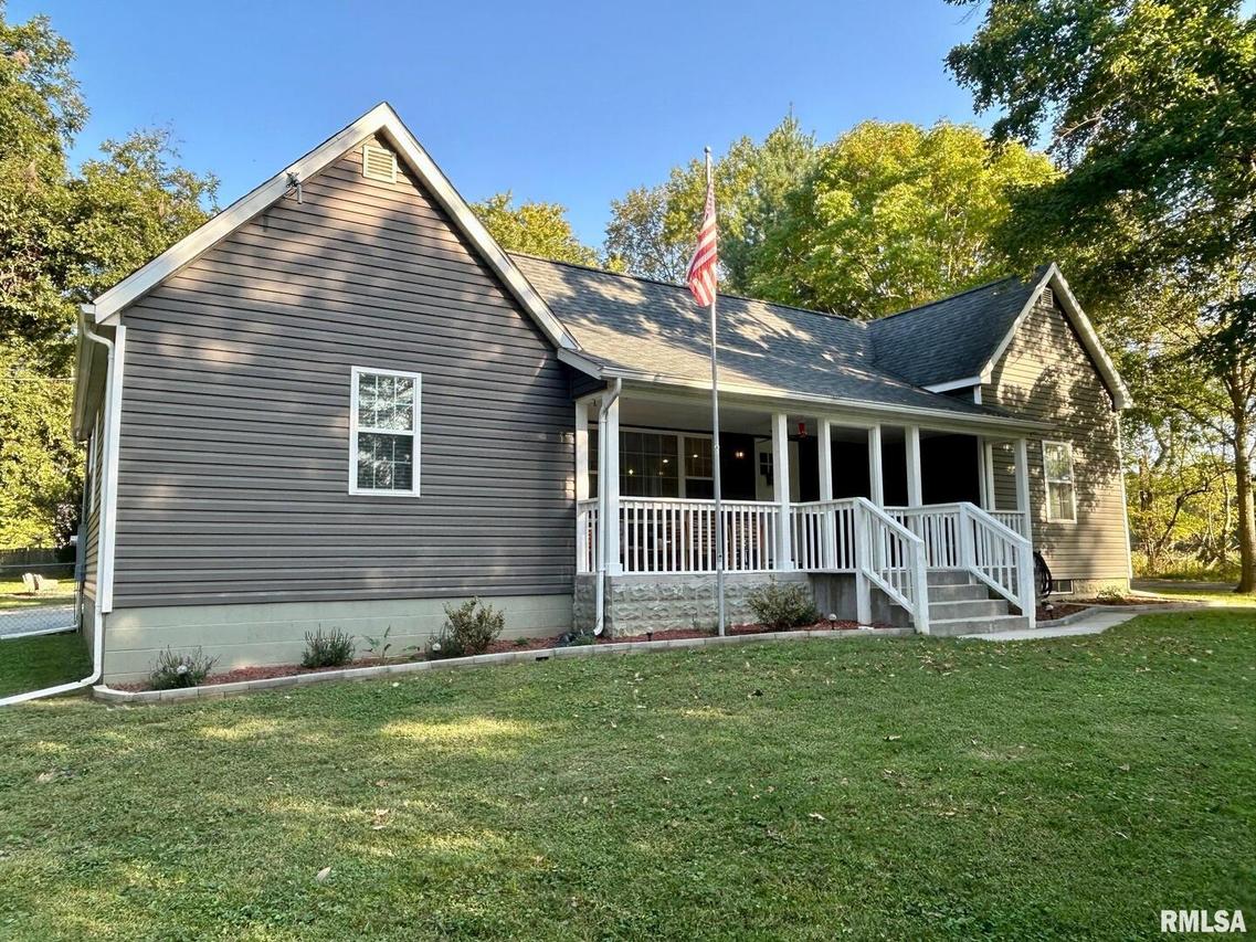 1020 W Stotlar St., Herrin, IL 62948