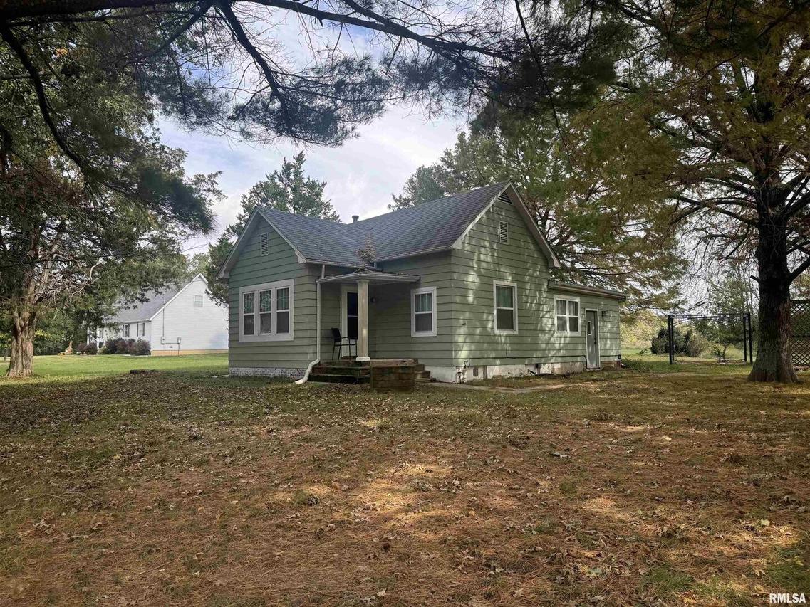 7788 Mcleansboro St., Benton, IL 62812