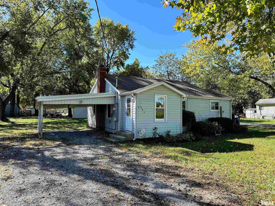 502 E 9th St., West Frankfort, IL 62896