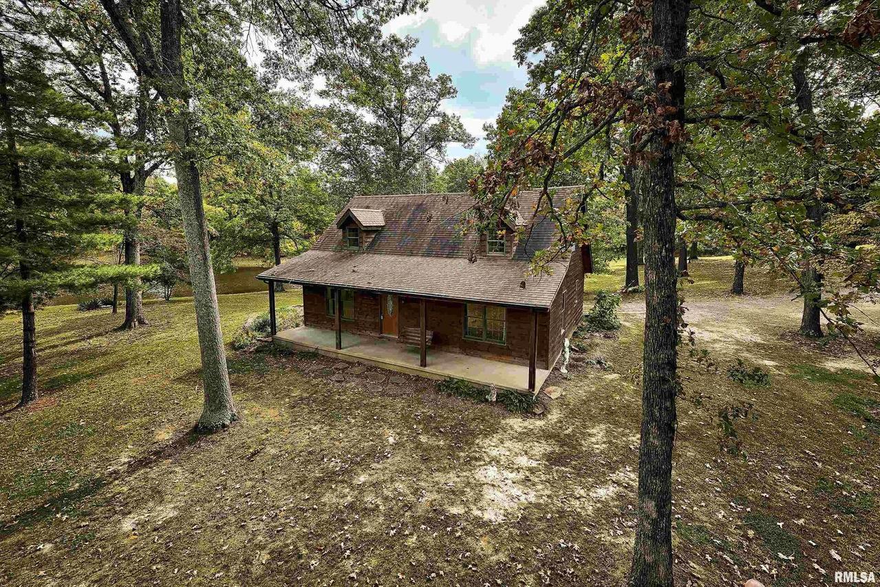 15360 Dwina Rd., Pittsburg, IL 62974
