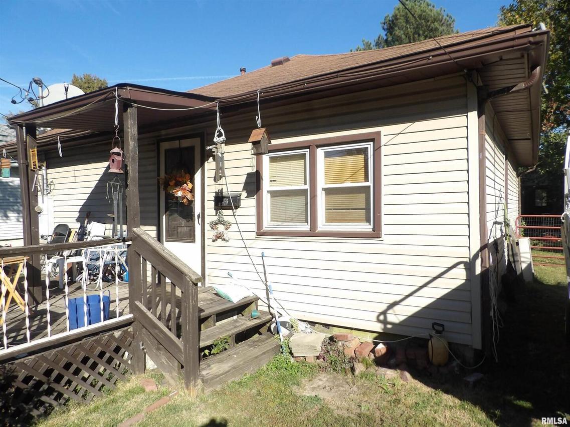 410 Grand St., Benton, IL