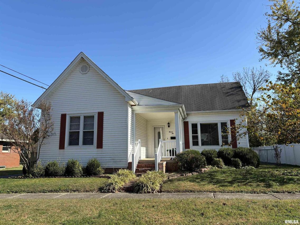 1110 Girard St., Metropolis, IL 62960