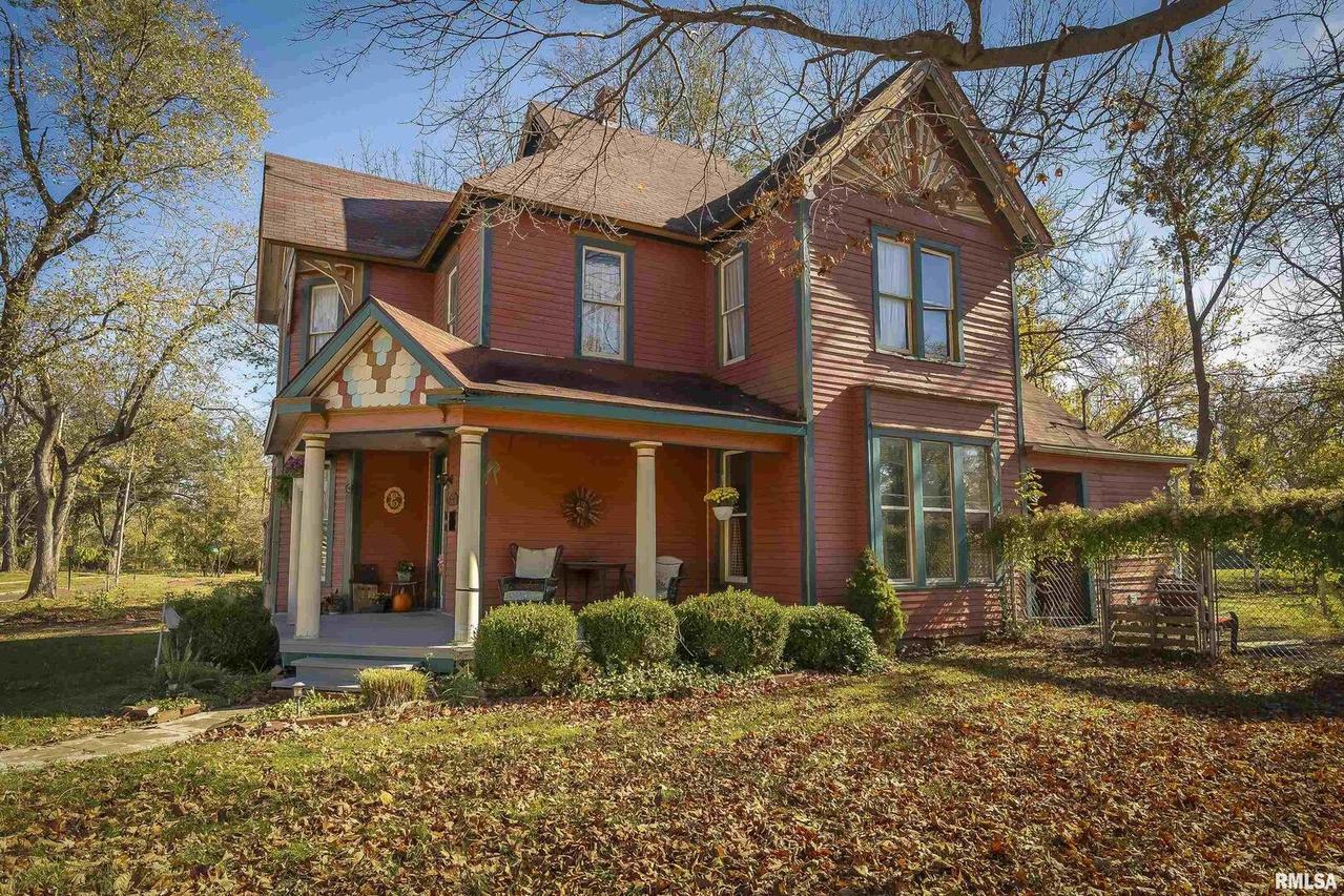 1517 Oak St., Murphysboro, IL 62966