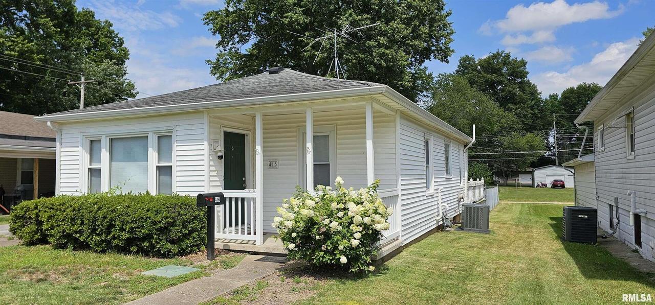 416 & 418 N 8th St., Herrin, IL 62948