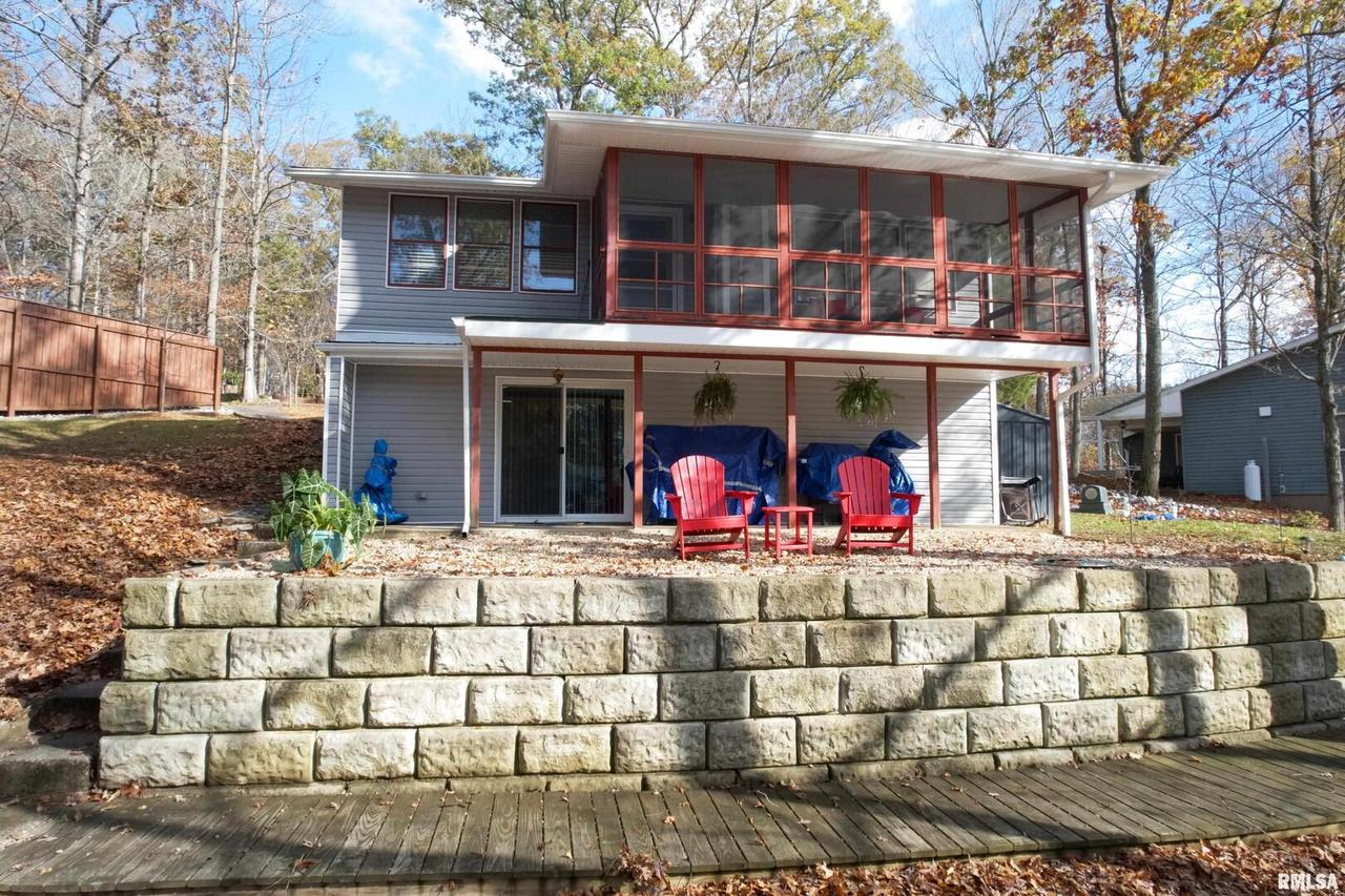 30 Arcadia Lake Rd., Marion, IL 62959
