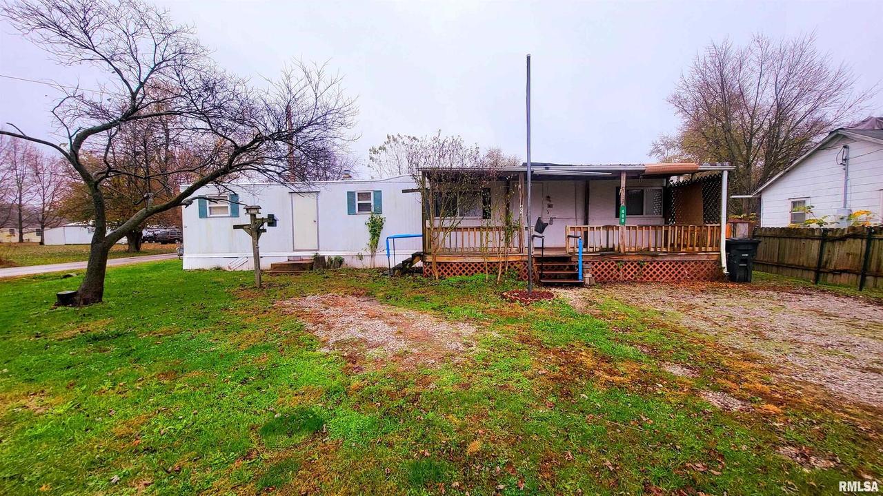 406 N Sycamore St., Iuka, IL 62849