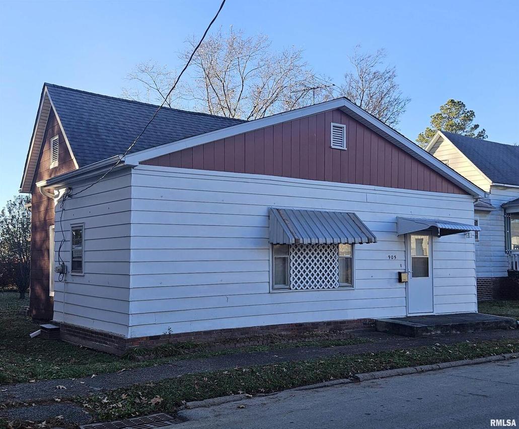 905 S Ledford St., Harrisburg, IL