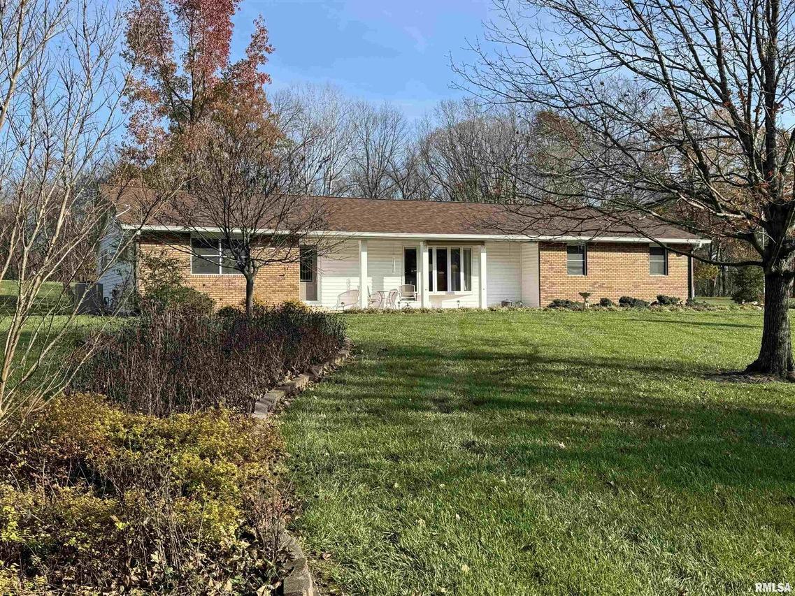 415 Oak St., Cobden, IL