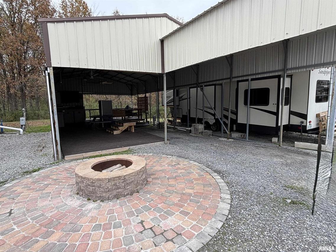 12171 Marina Rd., Marion, IL 62959