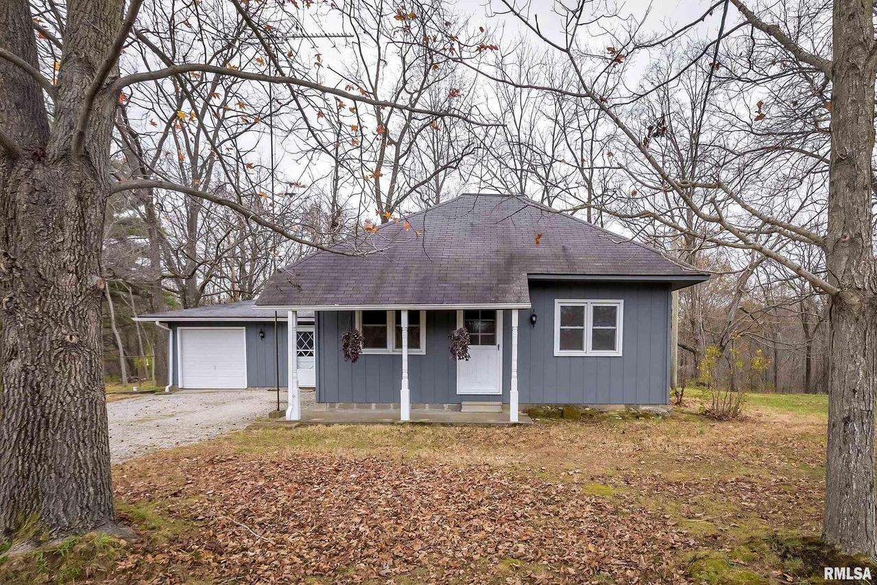 8750 E Casey Pike Rd., Mt Vernon, IL 62864