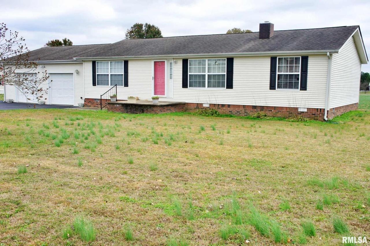 26 Henry Rd., Metropolis, IL 62960