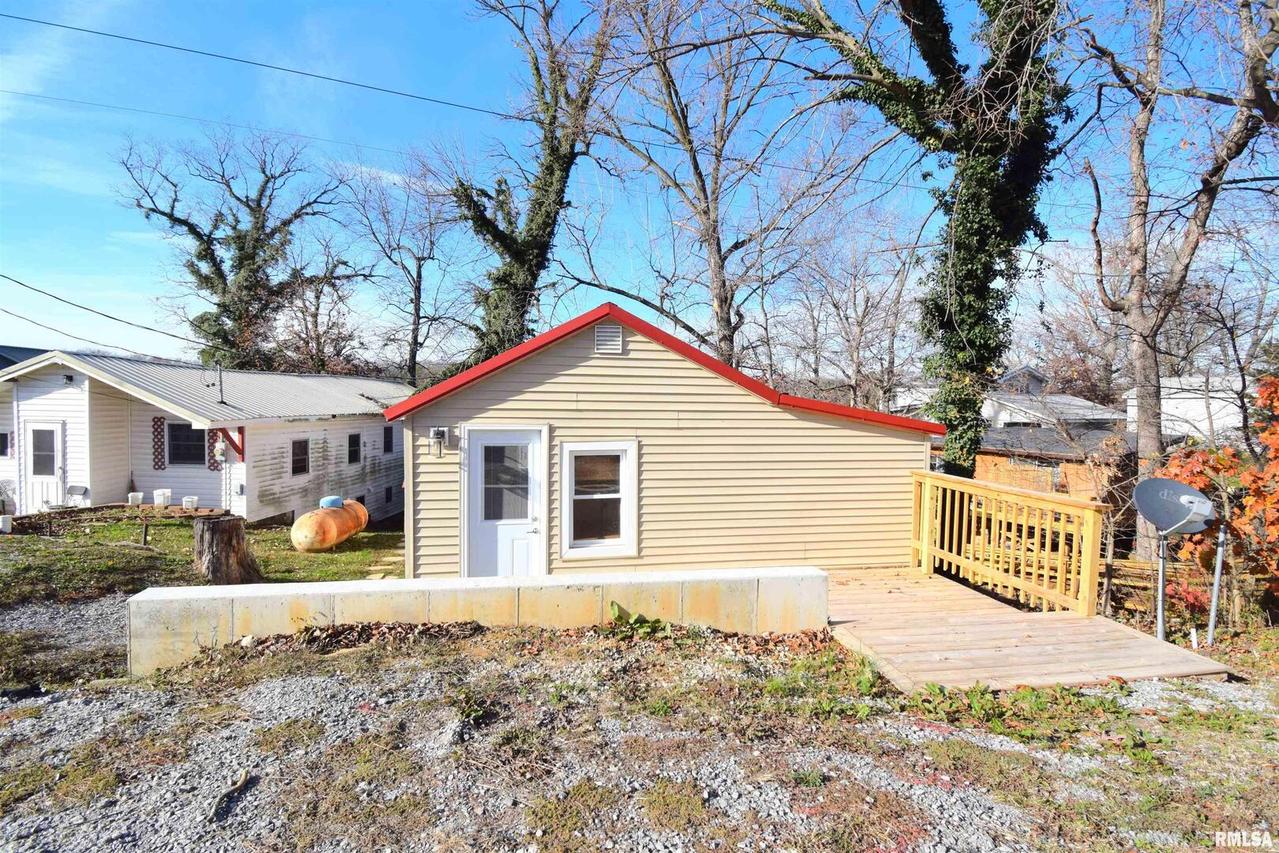 18701 N Miller Lake Ln., Mt Vernon, IL 62864