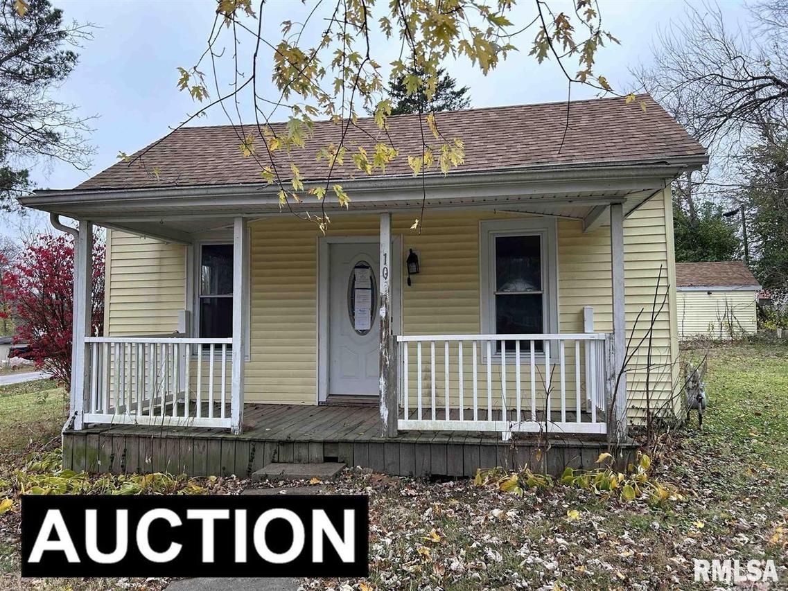 105 S John St., Jonesboro, IL 62952