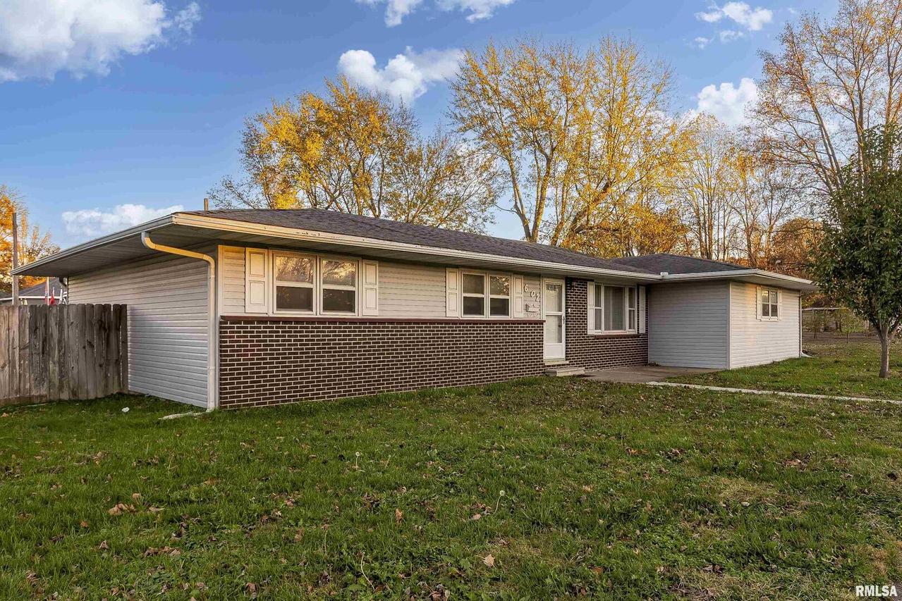 602 S Lincoln St., West Frankfort, IL 62896