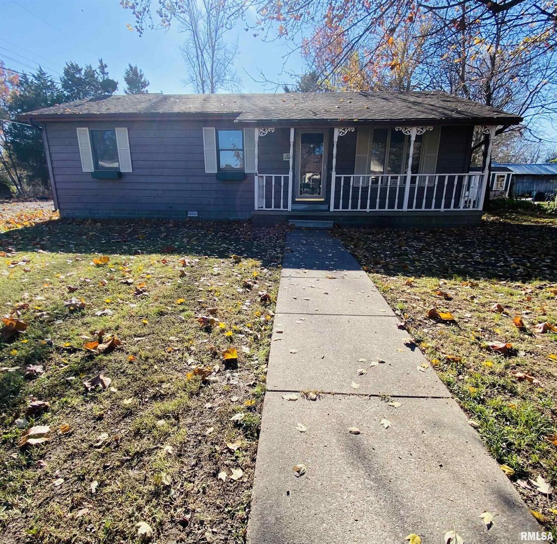 303 E Church St., Galatia, IL 62935