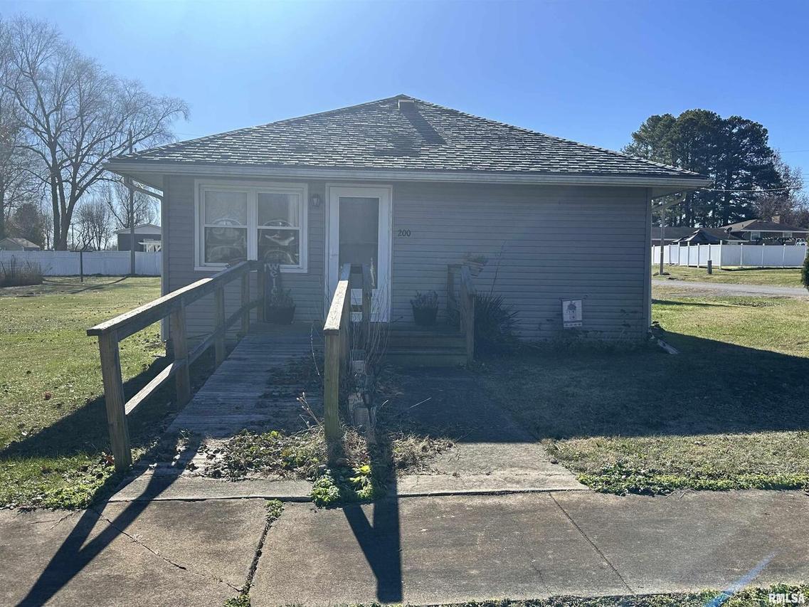 200 Wilson St., Valier, IL 62891
