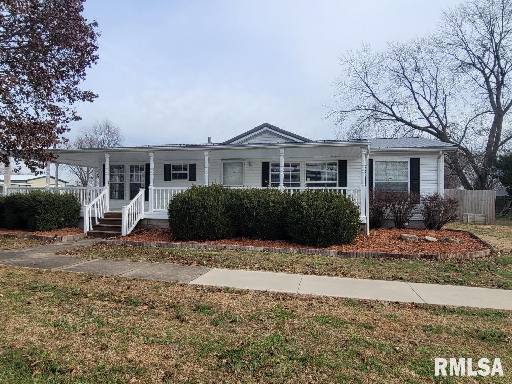 201 S 5th St., Dahlgren, IL 62828