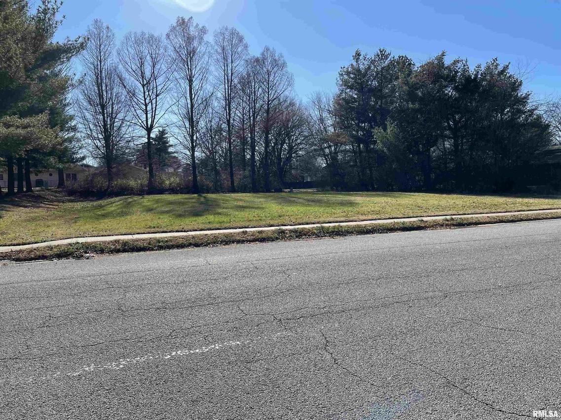 0000 W Sunset Dr., Carbondale, IL 62901