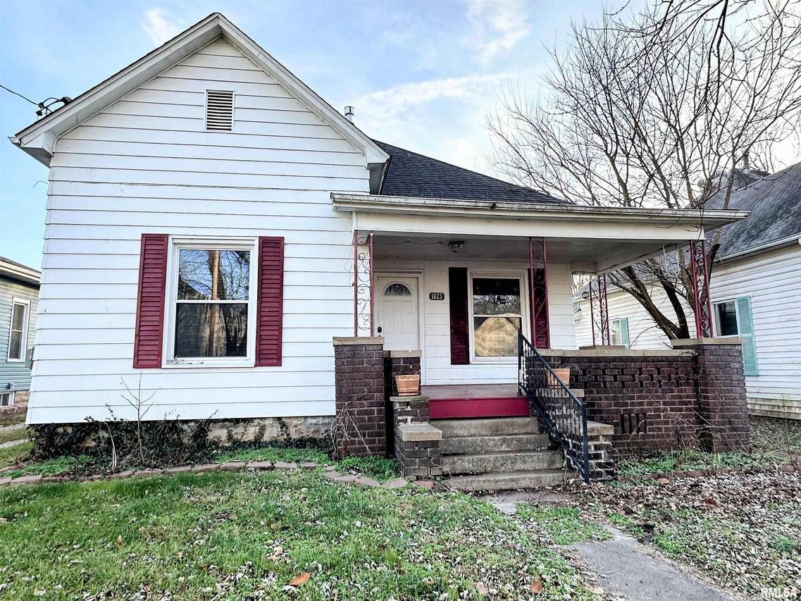 1823 Edith St., Murphysboro, IL 62966