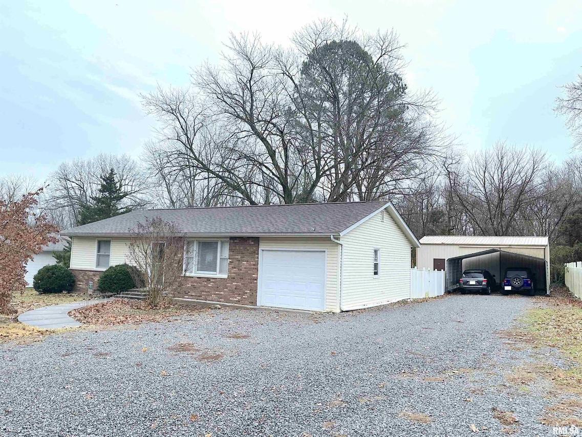 310 Heritage Dr., Desoto, IL 62924