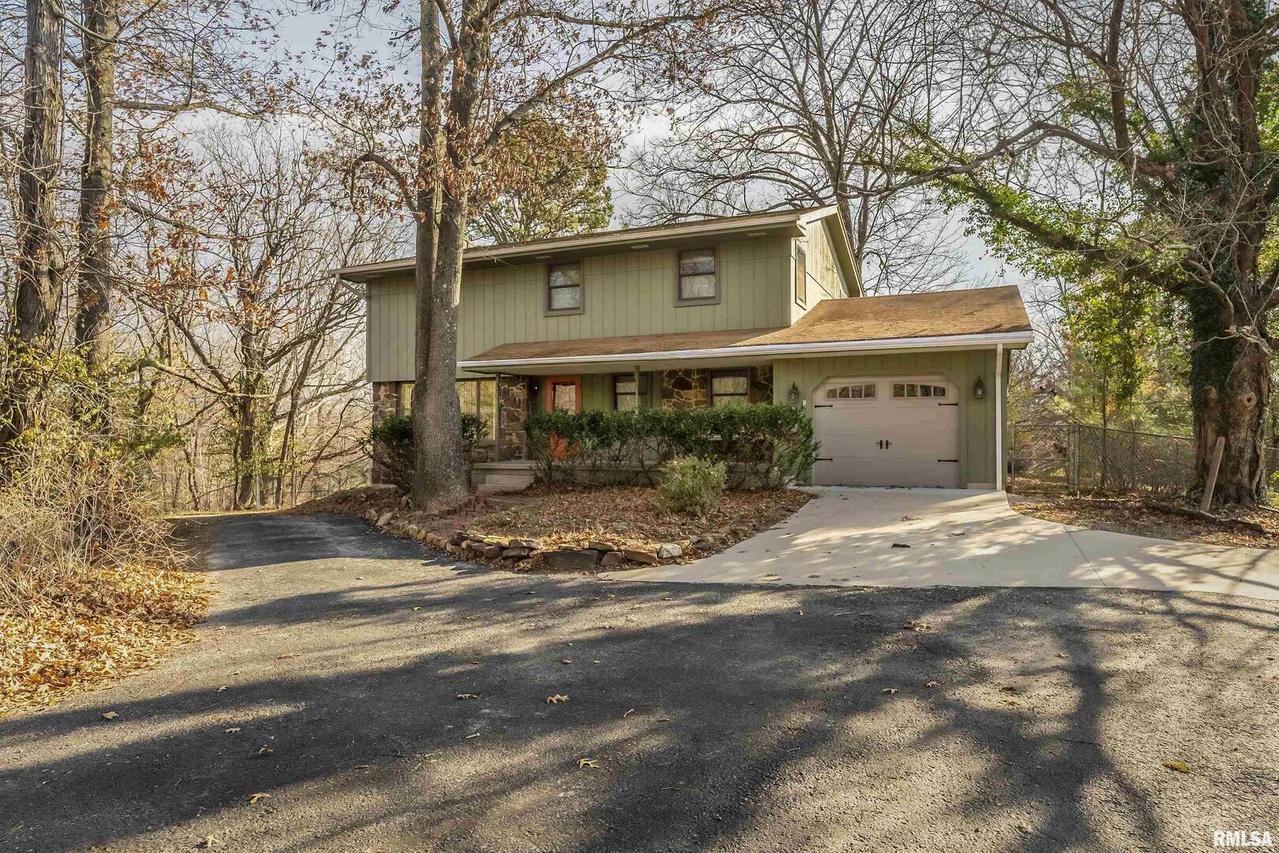 36 Rushing Rd., Carbondale, IL 62901