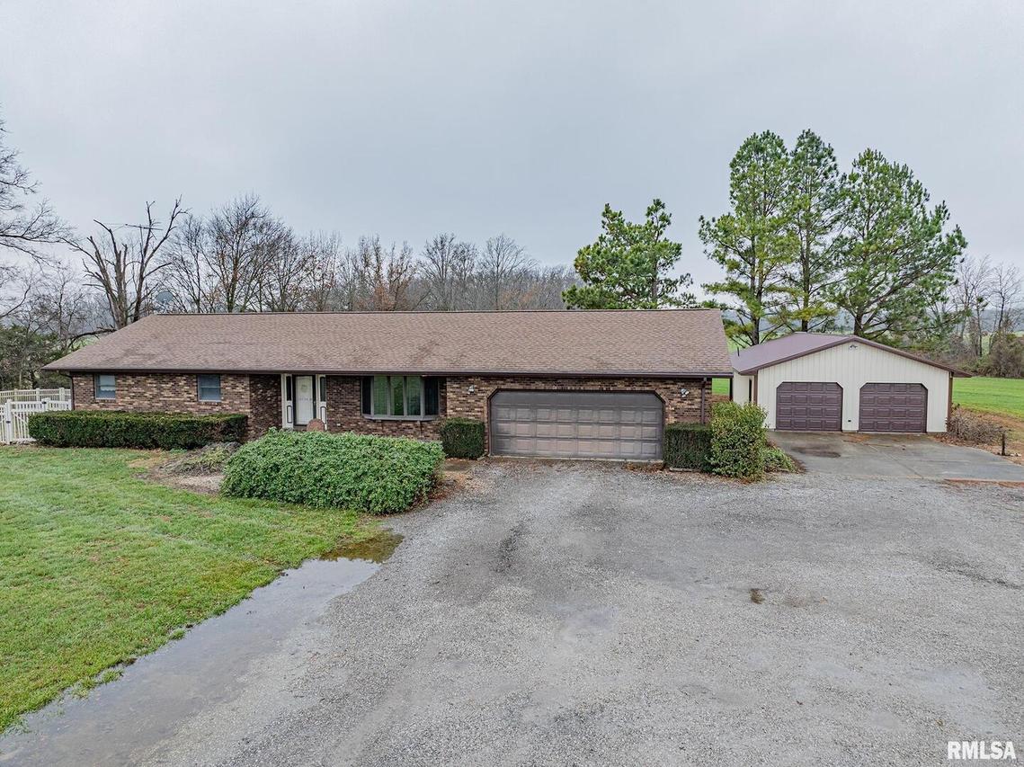 6771 County Highway 23 Rd., Ashley, IL 62808