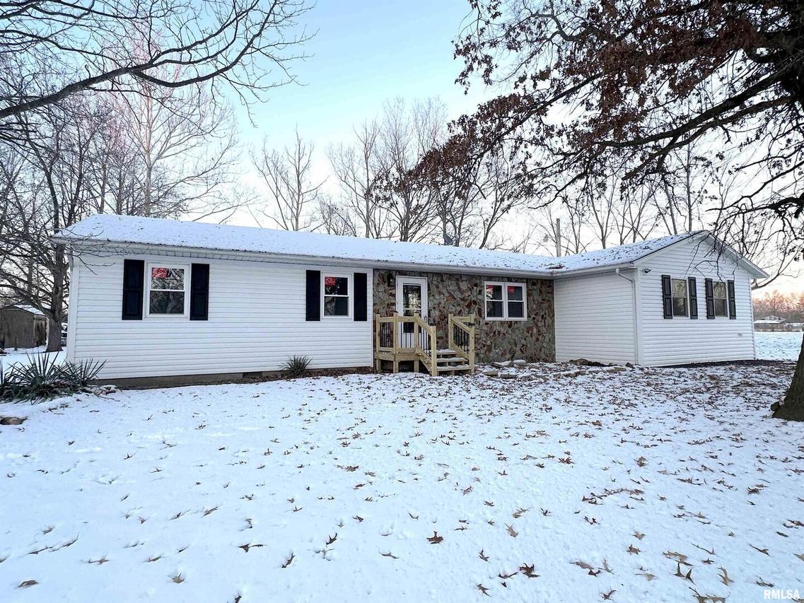 504 Sir Galahad St., Desoto, IL 62924