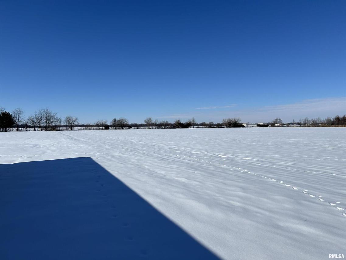 000 Hawthorn Rd., Salem, IL 62881