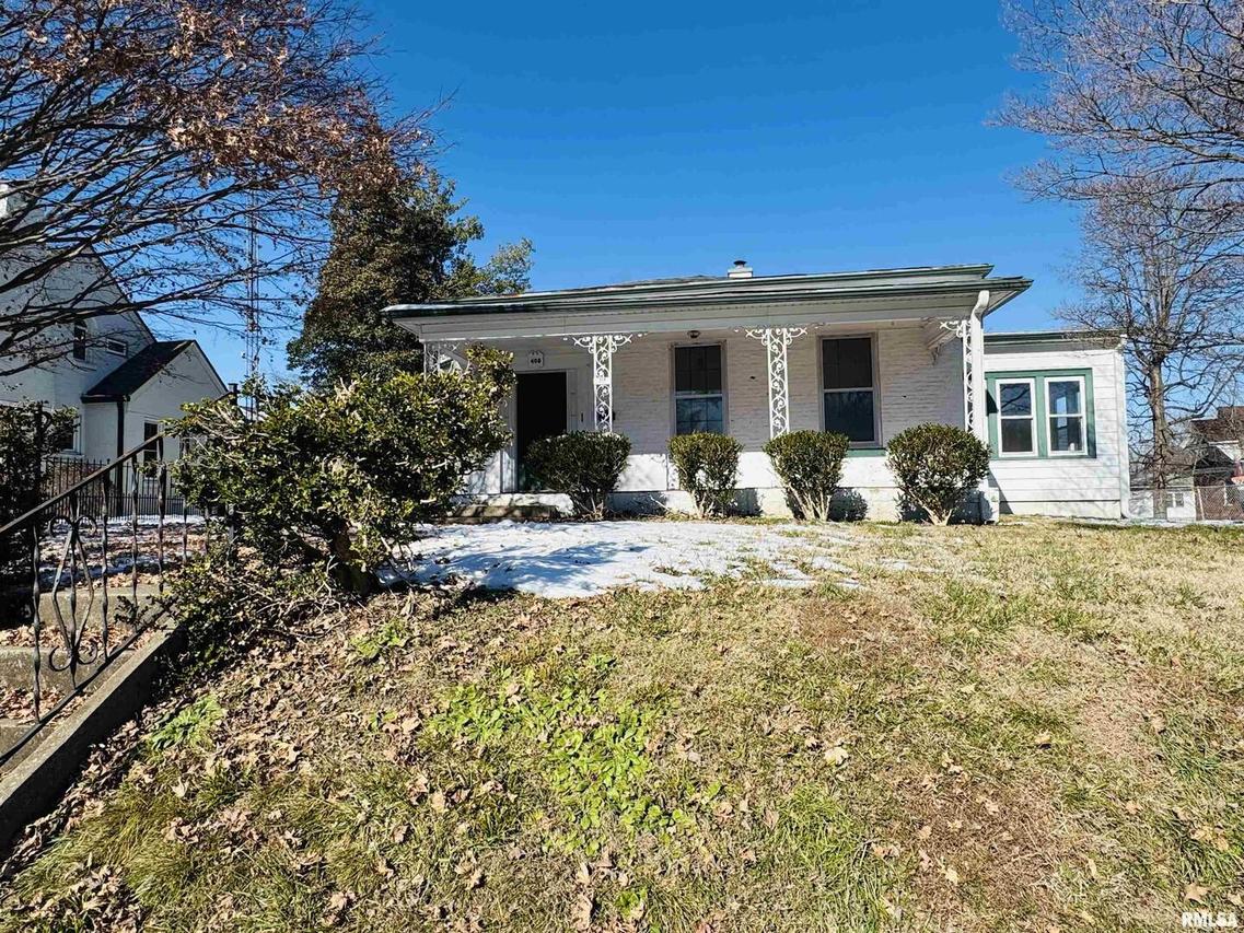 405 S Main St., Anna, IL