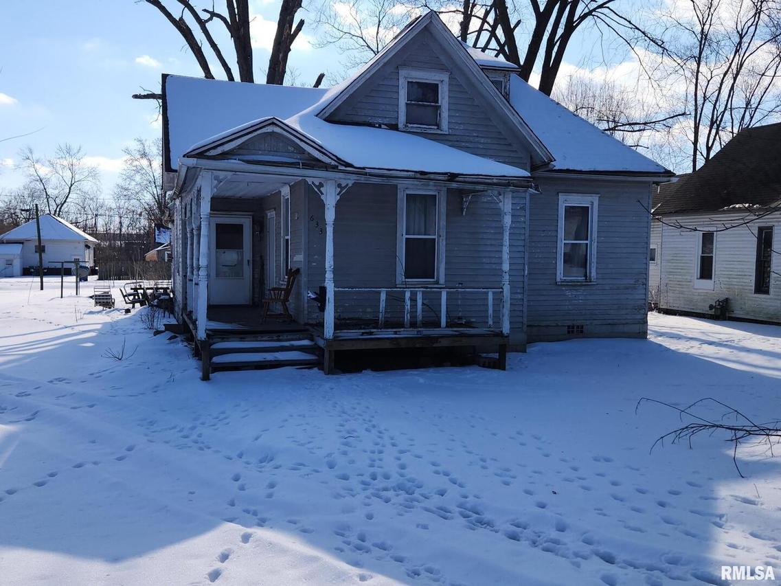633 W 6th St., Centralia, IL 62801