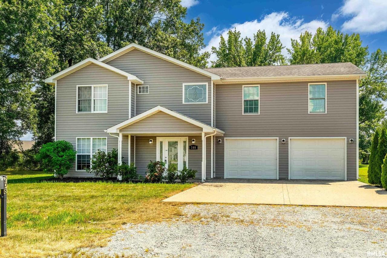 208 Townhouse Dr., Carterville, IL 62918